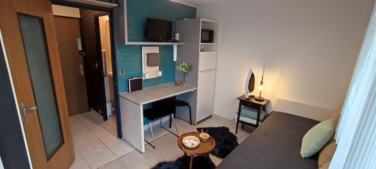Michelet Studio Climatise Avec Balcon Et Parking Ferme Montpellier Exteriör bild